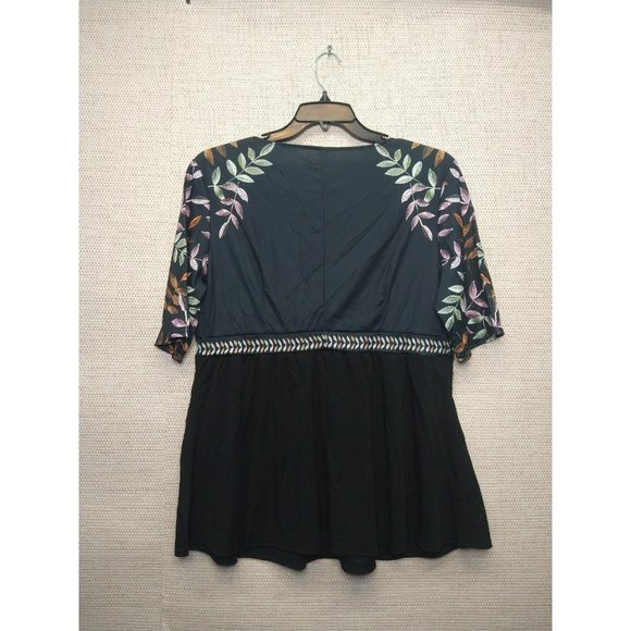 Black V Neck Blouse with Leaves Pattern and Half Sleeve Size XL - Picture 7 of 8